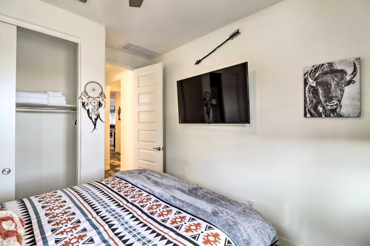 Stunning Goodyear Vacation Rental With Private Pool! Luaran gambar