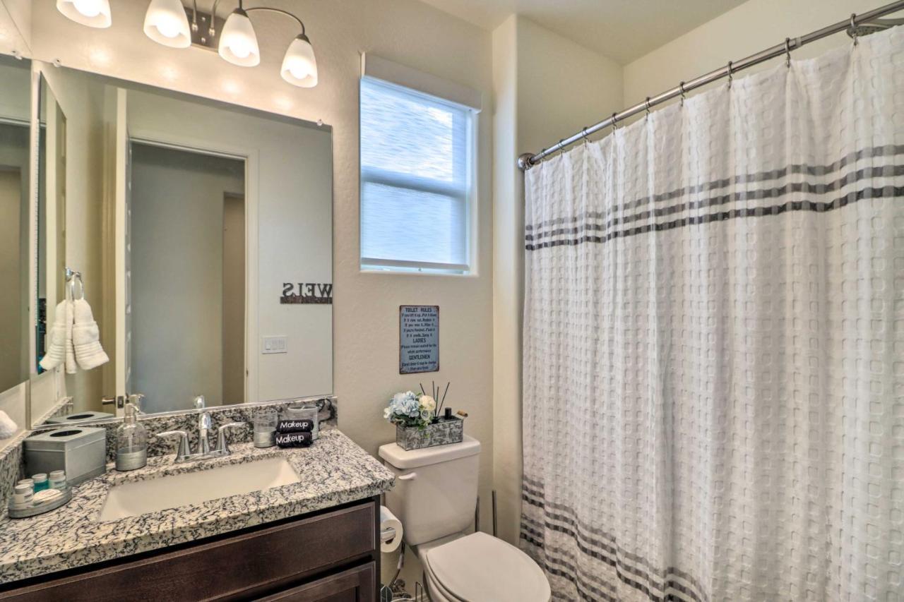 Stunning Goodyear Vacation Rental With Private Pool! Luaran gambar