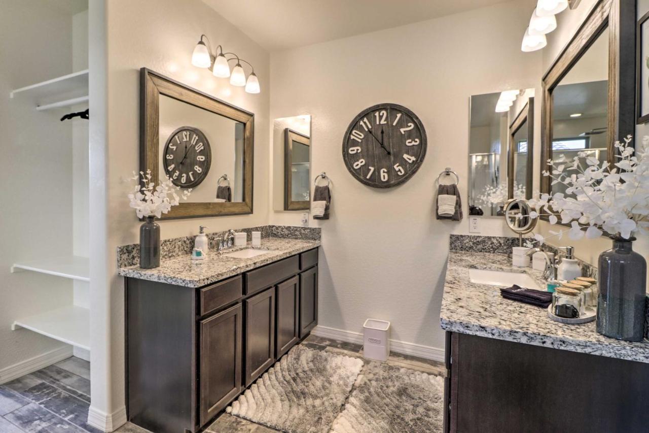 Stunning Goodyear Vacation Rental With Private Pool! Luaran gambar
