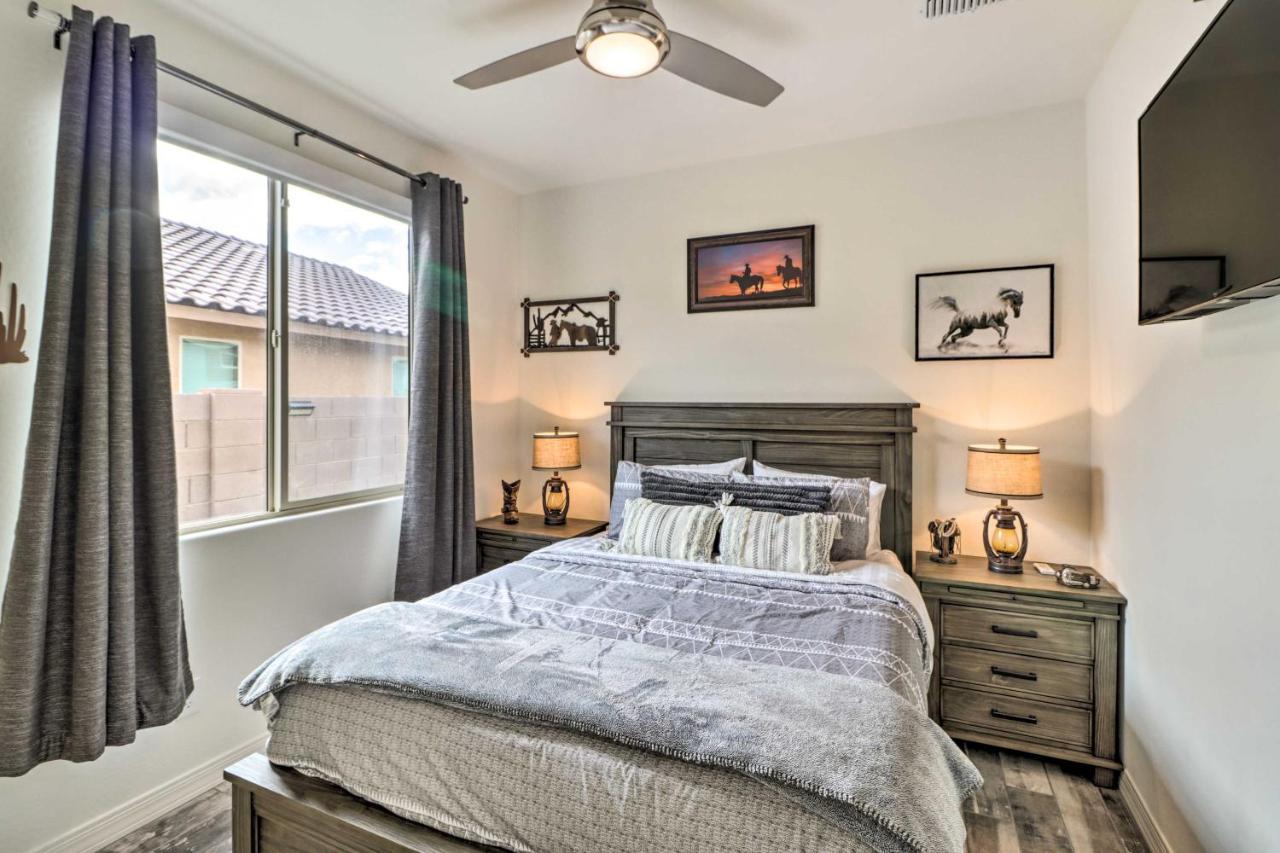 Stunning Goodyear Vacation Rental With Private Pool! Luaran gambar